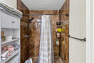 3201 Avenue F, Dickinson, TX 77539 - Photo 22