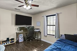 3201 Avenue F, Dickinson, TX 77539 - Photo 24