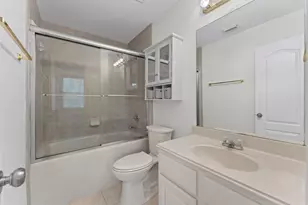 2411 Clippers Square, Houston, TX 77058 - Photo 14