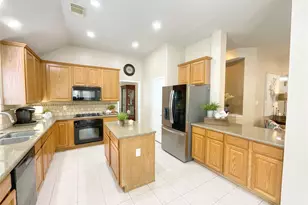 1914 Windy Park Dr, Houston, TX 77339 - Photo 20