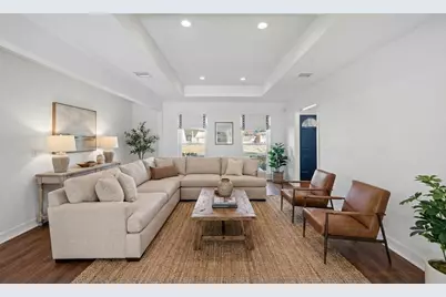 10151 Brinwood Drive, Houston, TX 77043 - Photo 2