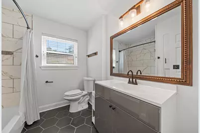 10151 Brinwood Drive, Houston, TX 77043 - Photo 14