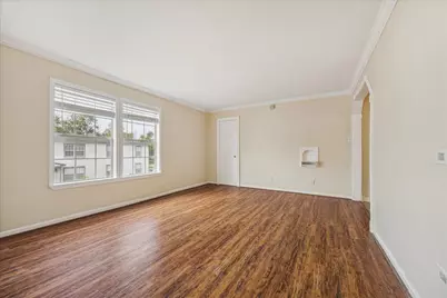 218 W 15th Street #D, Houston, TX 77008 - Photo 1