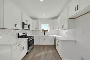 8402 Double Ave, Houston, TX 77088 - Photo 4