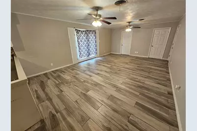 8322 Wynbrook Street, Houston, TX 77061 - Photo 8