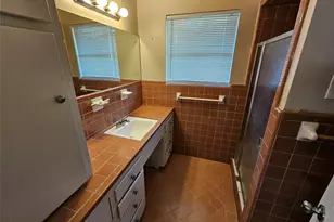 8322 Wynbrook St, Houston, TX 77061 - Photo 14