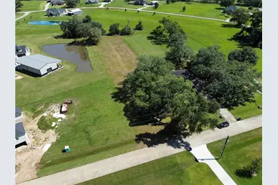 158 Cattle Drive Trail, Angleton, TX 77515 - Photo 2