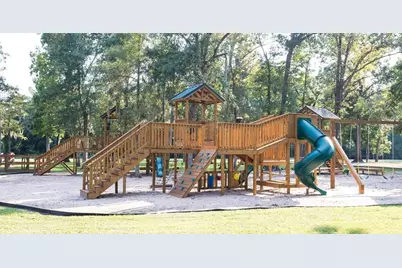 478 Center Drive, Cleveland, TX 77327 - Photo 14