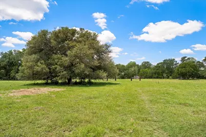 2516 Klimek Road, Fayetteville, TX 78940 - Photo 8