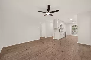 1910 Rainy River Dr, Houston, TX 77088 - Photo 4