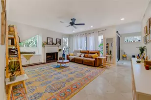 239 Litchfield Ln, Houston, TX 77024 - Photo 2