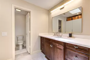 239 Litchfield Ln, Houston, TX 77024 - Photo 14