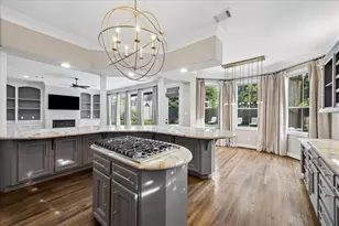 4909 Spruce St, Bellaire, TX 77401 - Photo 4