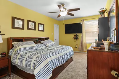 8047 Hall Oak Drive, Houston, TX 77075 - Photo 24