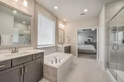 4204 Weathered Oak Drive, Houston, TX 77080 - Photo 18