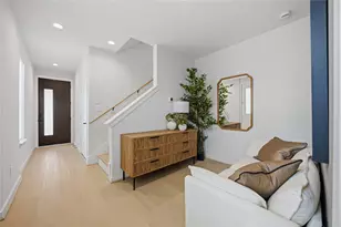 817 Thornton Rd, Houston, TX 77018 - Photo 1