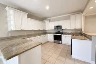 278 Litchfield Ln, Houston, TX 77024 - Photo 2