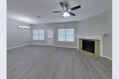 8026 N Tarrytown Crossing Drive, Conroe, TX 77304 - Photo 2