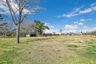 6180 Tri City Beach Rd, Beach City, TX 77523 - Photo 4