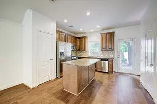 1901 Fletcher St, Houston, TX 77009 - Photo 6