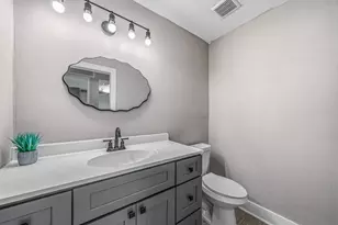 830 Threadneedle St, Houston, TX 77079 - Photo 12
