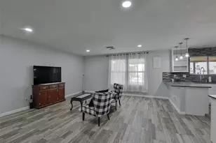 8319 Lemongrass Ave, Baytown, TX 77521 - Photo 8