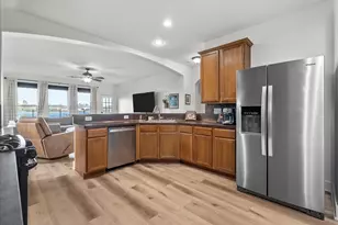 3284 Gladewater Ln, League City, TX 77573 - Photo 20