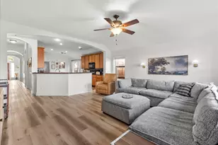 3284 Gladewater Ln, League City, TX 77573 - Photo 12