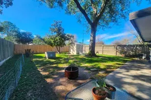 13715 Vickston Ln, Houston, TX 77014 - Photo 14