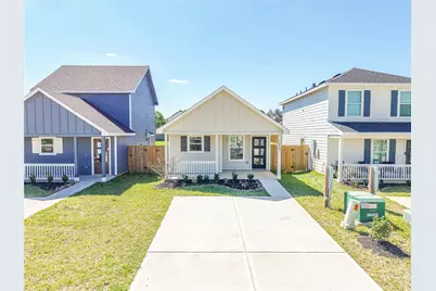 16802 N Marie Village Dr, Conroe, TX 77306 - Photo 4