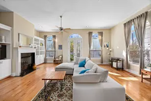 2611 Commonwealth St, Houston, TX 77006 - Photo 10