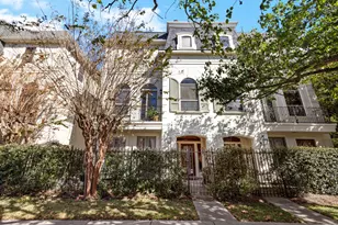 2611 Commonwealth St, Houston, TX 77006 - Photo 1