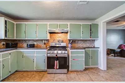 1246 Drymalla Road, Cat Spring, TX 78933 - Photo 14