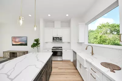 2424 Harrington Street, Houston, TX 77026 - Photo 4