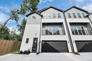 2424 Harrington St, Houston, TX 77026 - Photo 1