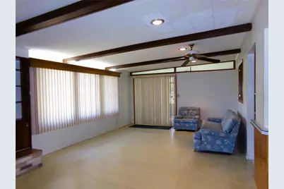504 N West Street, Weimar, TX 78962 - Photo 2