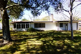 504 N West St, Weimar, TX 78962 - Photo 20