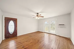7502 Ley Rd, Houston, TX 77028 - Photo 16