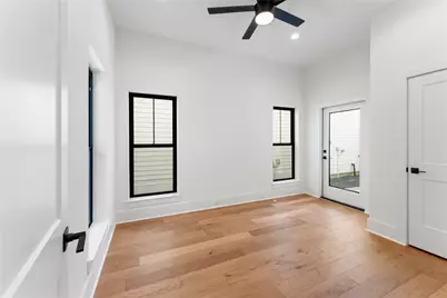 515 E 4th Street, Houston, TX 77007 - Photo 6