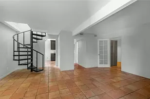 2415 Columbia St, Houston, TX 77008 - Photo 1