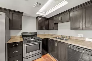 2415 Columbia St, Houston, TX 77008 - Photo 4
