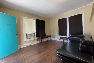 302 N Avenue B, Freeport, TX 77541 - Photo 8