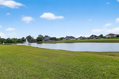 10905 Dauphine Street, Willis, TX 77318 - Photo 30