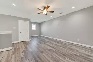 10905 Dauphine St, Willis, TX 77318 - Photo 26