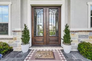 10905 Dauphine St, Willis, TX 77318 - Photo 2