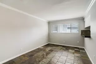 3414 Garrott St, Houston, TX 77006 - Photo 2