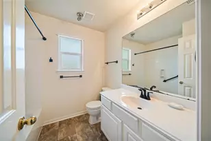 10 Orchid Grove Pl, The Woodlands, TX 77385 - Photo 12