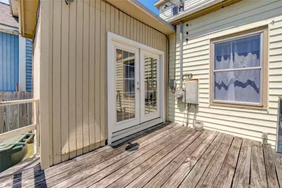 1619 Avenue N, Galveston, TX 77550 - Photo 32