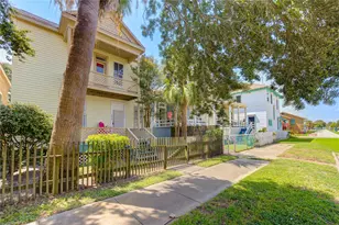 1619 Ave N, Galveston, TX 77550 - Photo 2