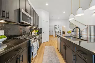 3323 Rogers St, Houston, TX 77022 - Photo 8